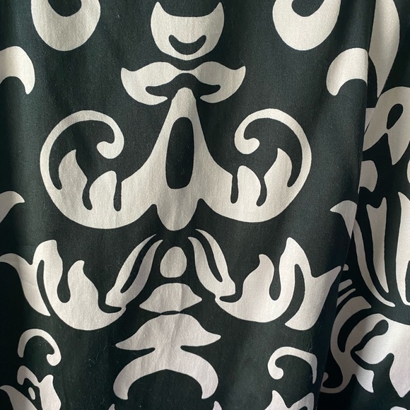 Light pink and black retro dress - Picture 2 of 3